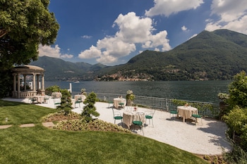 Deluxe Double Room, Lake View (Villa Imperiale)