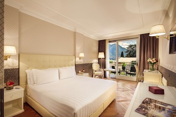 Comfort Room, City View