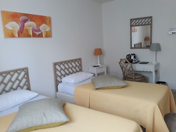 Classic Room, 2 Twin Beds, Non Smoking