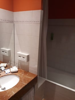 Classic Room, 2 Twin Beds, Non Smoking