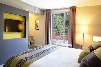 Classic Room, 1 King Bed, Non Smoking