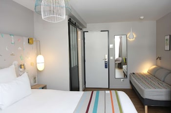 Deluxe Room, Multiple Beds, Non Smoking
