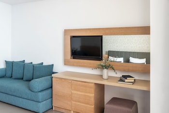 Family Room, Sea View