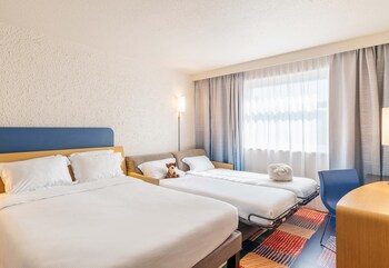 Comfort Room, 1 Queen Bed with Sofa bed, Non Smoking