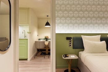 Deluxe Apartment