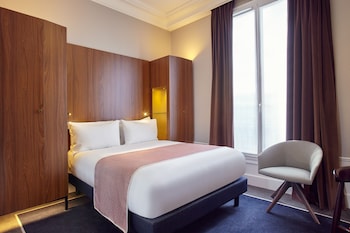 Standard Room, 1 King Bed (Minifridge)
