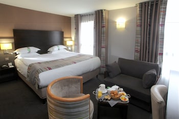 Suite, Multiple Beds