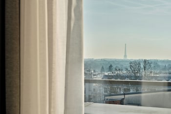 Room Double or Twin Classic View Tour Eiffel
