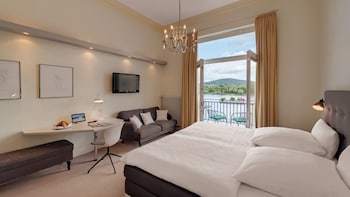 Deluxe Room, 1 Queen Bed, Balcony, River View