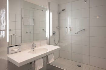 Standard Room, 1 Double Bed, Courtyard View