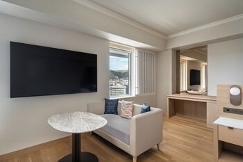 Deluxe Room, 3 Twin Beds, Non Smoking