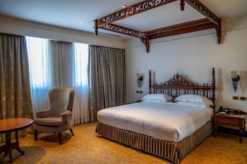 Executive Room, City View