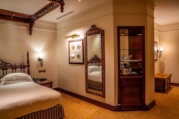 Executive Room, City View