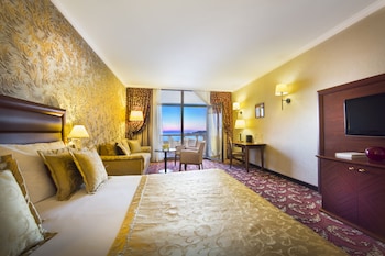 Comfort Double Room, 1 King Bed with Sofa bed, Balcony, Sea View
