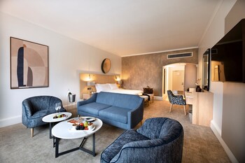 Double Room (Piazza Facing )