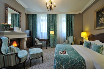 Classic Double Room