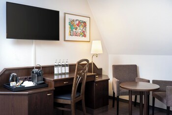Family Room, 1 King Bed