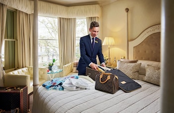Deluxe Room (King/Twin)