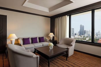 Executive Suite, 1 King Bed (Business Lounge Access)