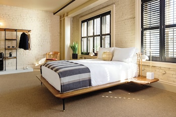Superior Loft, 1 Queen Bed, Accessible (The Queen Loft ADA)