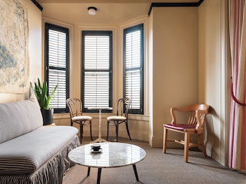 Suite, 1 King Bed (The King Suite)