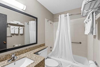 Standard Room, 1 King Bed