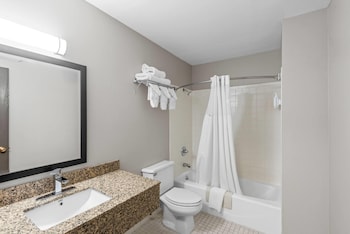 Standard Room, 1 King Bed