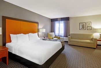 Suite, 1 Bedroom, Non Smoking (1 King Bed)
