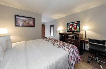 Deluxe Room, 1 King Bed, Smoking