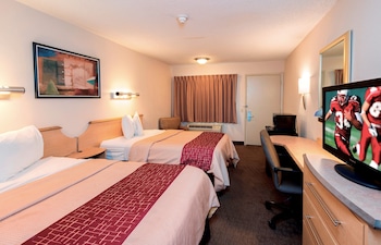 Deluxe Room, 2 Double Beds (Smoke Free)