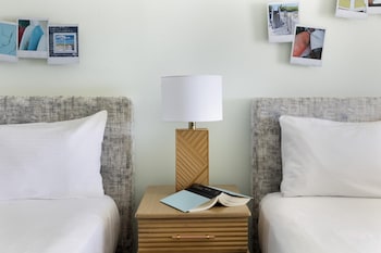 Room, Multiple Beds (King and Queen)