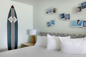 Room, Multiple Beds (King and Queen)