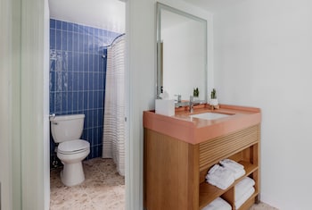 Room, Multiple Beds (King and Queen)