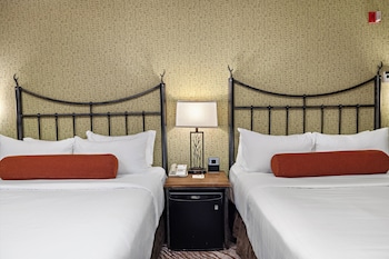 Superior Room, 2 Queen Beds, Balcony