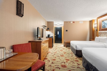 Superior Room, 2 Queen Beds, Balcony