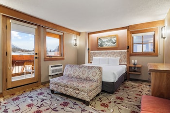 Mountain View King Suite, Balcony
