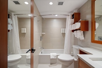 Superior Room, 1 King Bed, Balcony