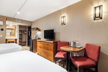 Standard Room Two Queens