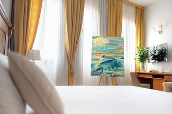 Deluxe Double Room, Canal View