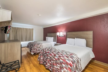 Standard Room, 2 Queen Beds, Smoking