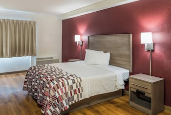 Standard Room, 1 Queen Bed, Smoking