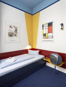 Economy Single Room
