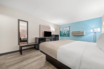 Standard Room, 1 King Bed, Non Smoking