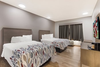 Deluxe Room, 2 Queen Beds, Accessible, Non Smoking