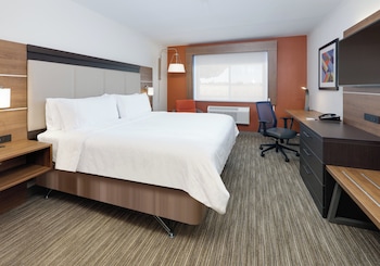 Standard Room, 1 King Bed, Accessible (Wheelchair)