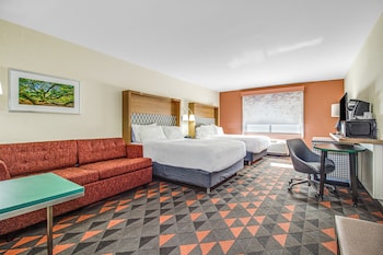 Premium Room, 2 Queen Beds, Mobility Accessible