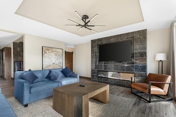 3 BEDROOM 2 KING 2 QUEEN PRESIDENTIAL SUITE