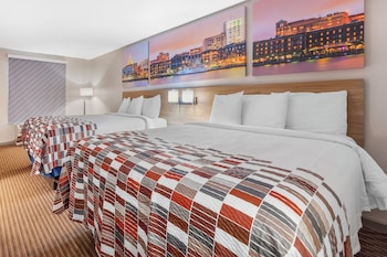 Deluxe Room, 2 Queen Beds, Smoking