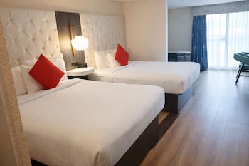Family Studio Suite, 2 Queen Beds