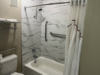 Deluxe Room, 2 Queen Beds, Accessible, Non Smoking